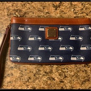 dooney and bourke wristlet seahawks